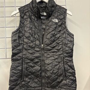 The North Face Black Quilted Packable Vest